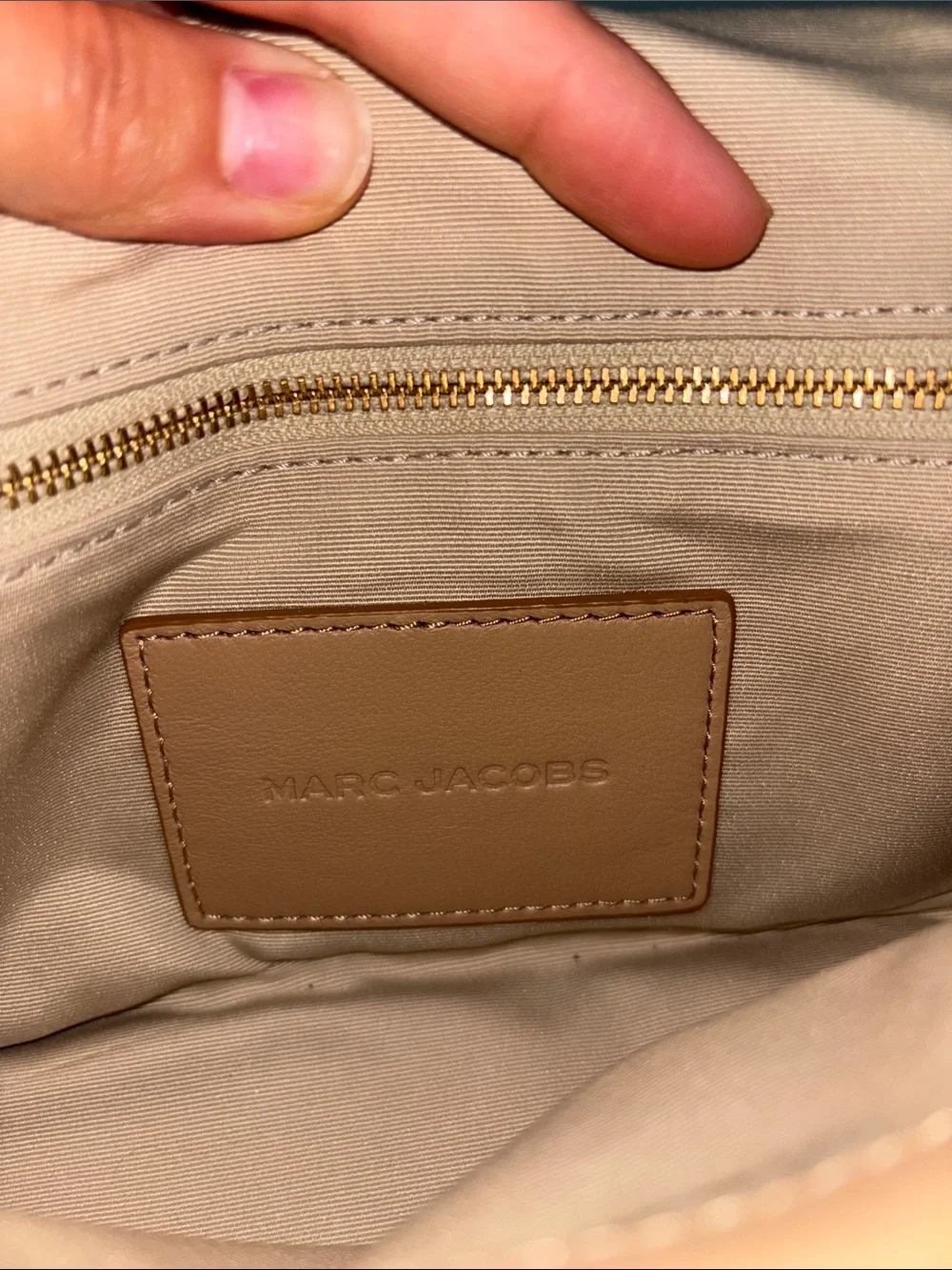Marc Jacobs Quilted Leather Shoulder Bag - Picture 10 of 12